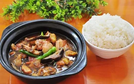 黄焖鸡米饭(侯堡珂溢店)