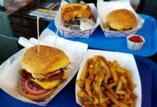 Charm City Burger Company美食图片