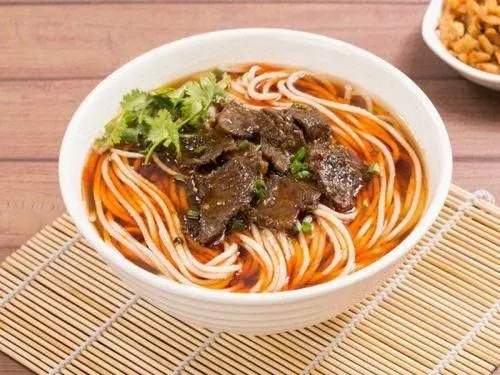 鸿源叶佳金沙羊肉粉(会展B区店)