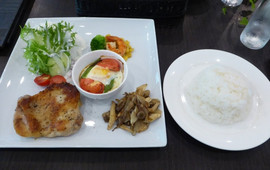 Tojiba et Cafe Yunoka Cafe Restaurant