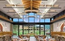 泸沽湖英迪格酒店·邻里餐厅餐厅图片