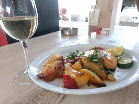 GB Rooftop Food Lounge
