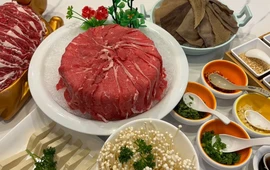 楼尚楼川菜火锅城