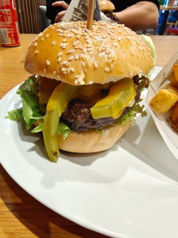 Tom's Burger