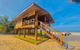 Amethyst Beach Bar