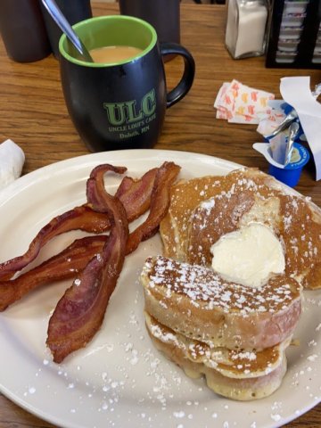 Uncle Loui's Cafe