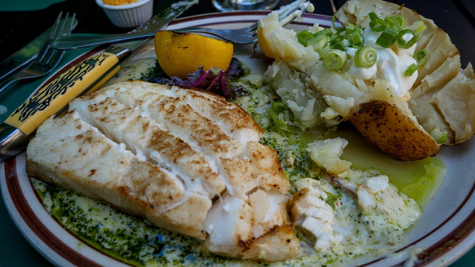 Captain's Anchorage Restaurant and Bar