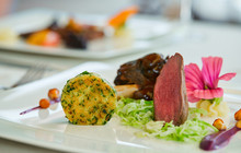 Romantik Restaurant Rindenmühle餐厅图片
