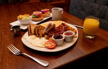 The Keg Steakhouse + Bar - Banff Caribou餐厅图片