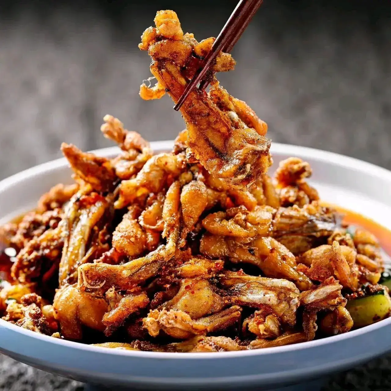 LA PEN PEN MA LA XIAO LONG HA HA ER BIN ZONG DIAN