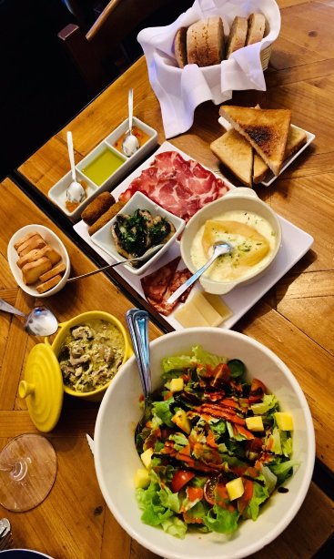 Taberna Tipica Quarta Feira餐厅图片