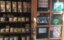 Lost Dog Fine Arts Coffee & Tea餐厅图片