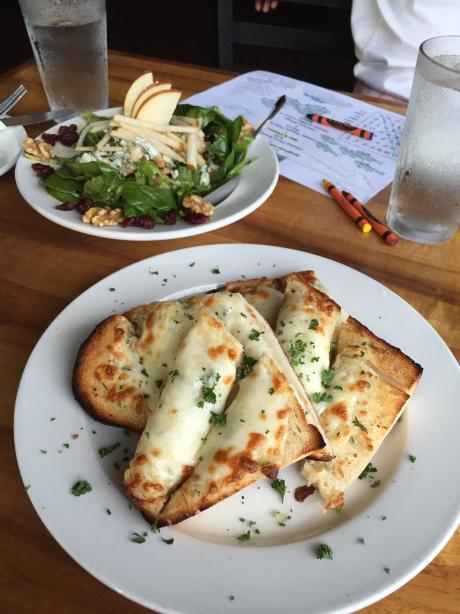 Hideaways Pizza Pub