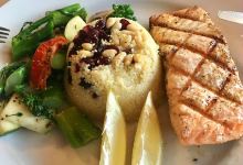 Red Raven Restaurant美食图片