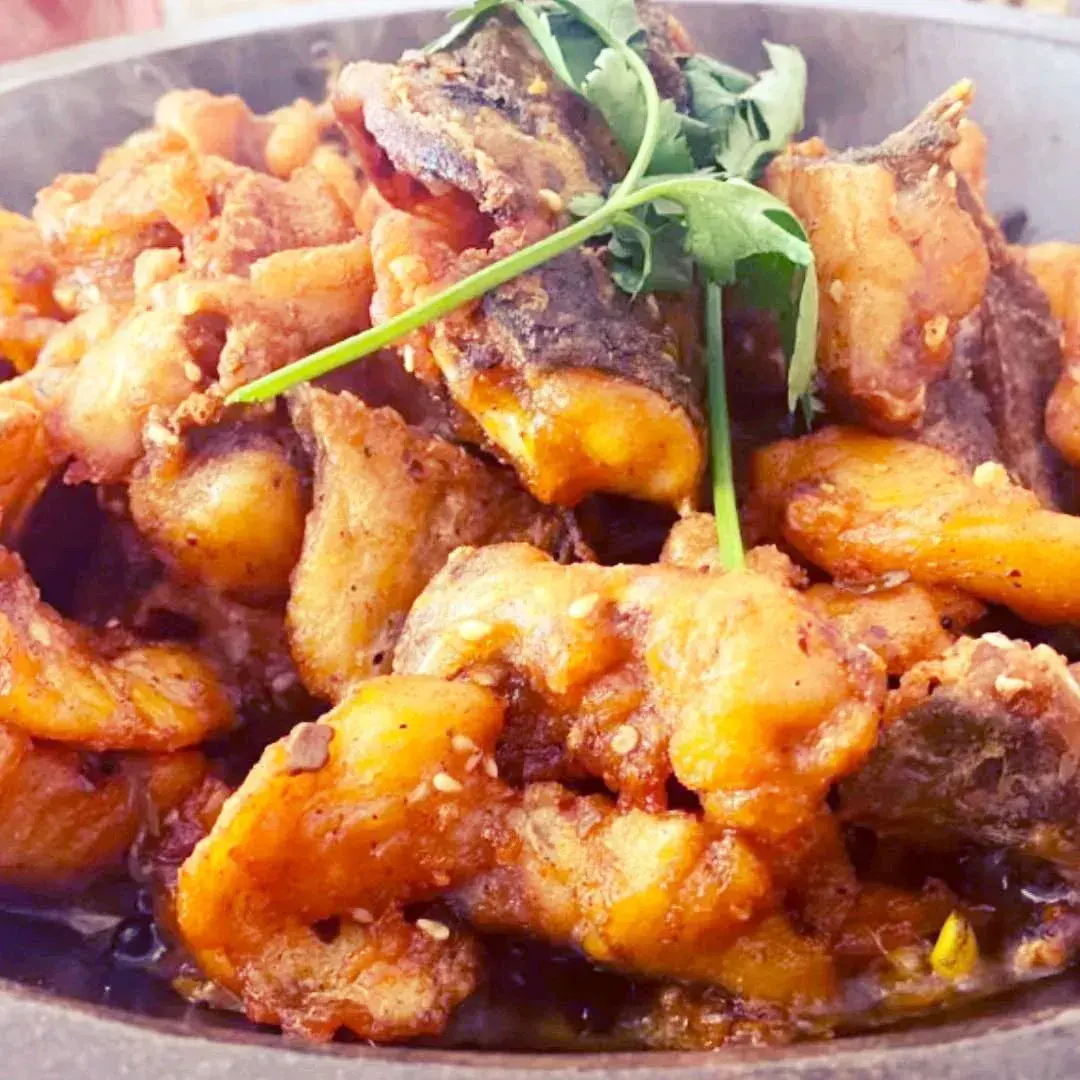 盛腾农家石锅鱼美食图片