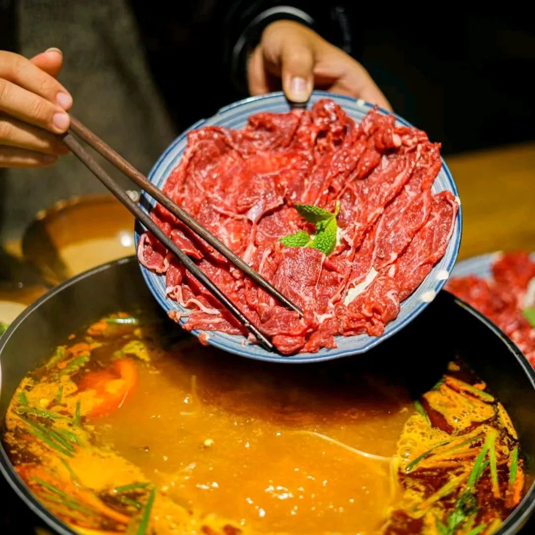 黔牛宴酸汤牛肉火锅(白云区步行街店)