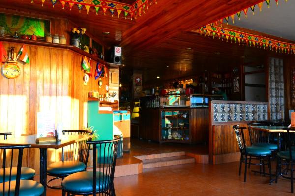 Baker's Cafe
