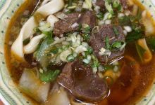 老黄原汁牛肉面美食图片