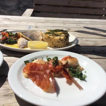 Lamorna Wink Pub and Restaurant