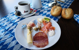 Cafe Louise