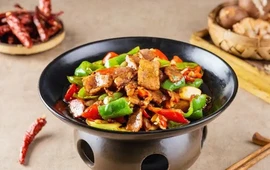 小辣椒炒鸡(东店)