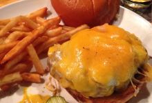 Fitger's Brewhouse Brewery and Grille美食图片
