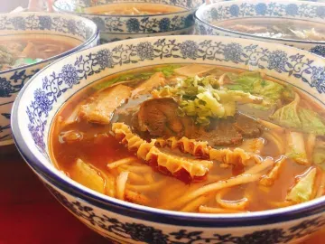 台湾牛牛肉面(太麻里总店)美食图片