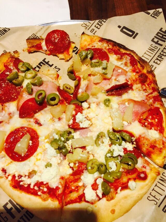 Pyros Fire Fresh Pizza