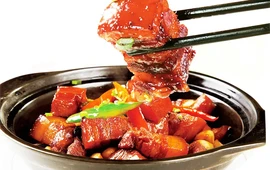 徽州佬(新华联鸠兹古镇店)