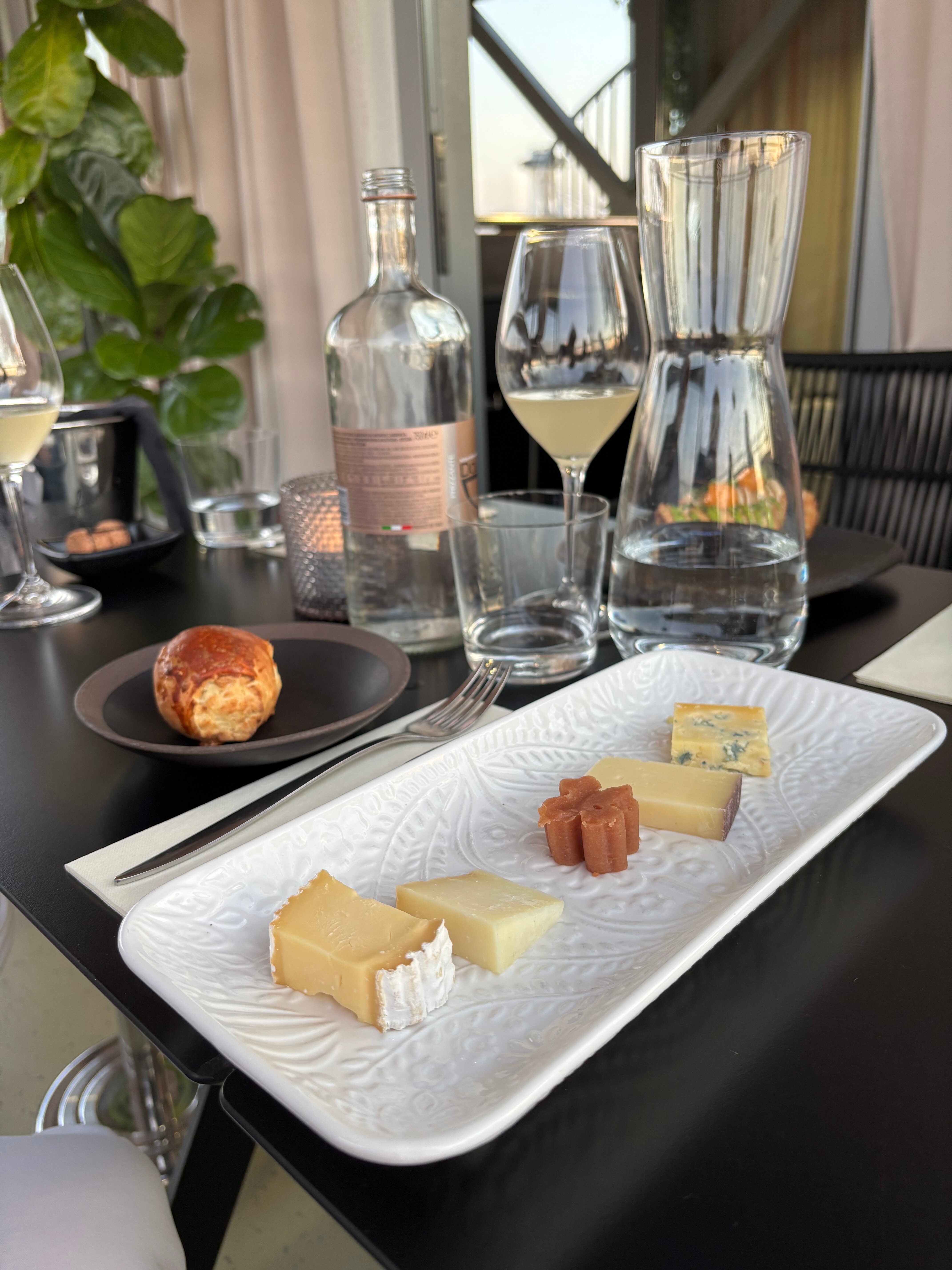 Sky Bar & Restaurant