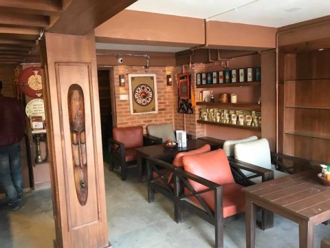 Travellers Coffee And cafe