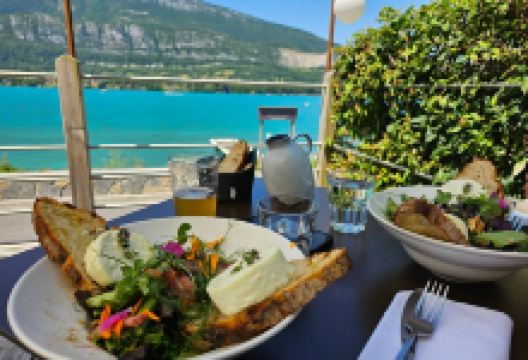 La Cuillère à Omble Café Restaurant美食图片