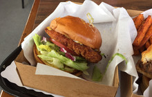 Brooks Burgers餐厅图片