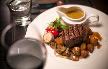 Stefan's Steakhouse餐厅图片