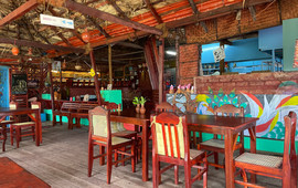 Anithas Bistro & Cafe