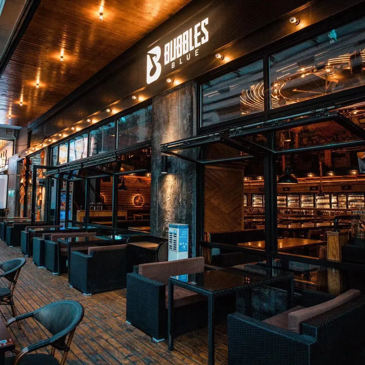 BUBBLES餐吧(金铂天地店)