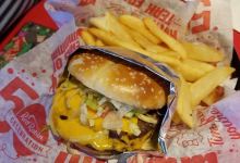 Red Robin Gourmet Burgers美食图片