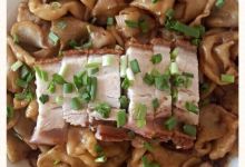 MN KOPITIAM BBQ PORK美食图片