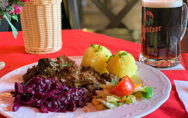 Zum hauenden Schwein