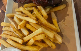 Buddy´s Food Bowling and Bar