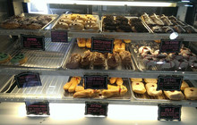 Zombee Donuts餐厅图片