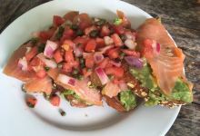 Waterside Market美食图片