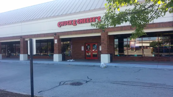 Chuck E. Cheese