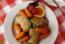 Gulyas Udvar Etterem美食图片