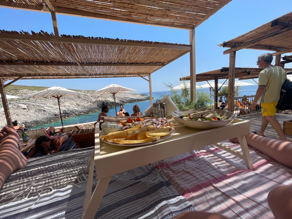 Fondo Beach Bar