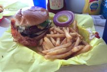 Coconuts Caribbean Beach Bar & Grill美食图片