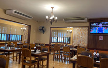 Churrascaria Bufalo Branco餐厅图片