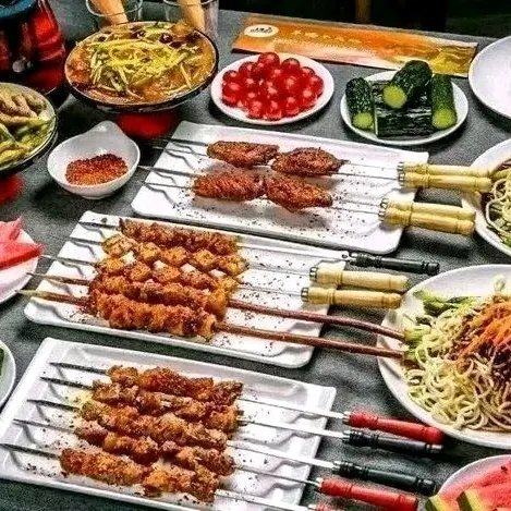 金果果炭火烧烤音乐餐厅(东岸国际店)