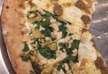 Earl's 377 Pizza美食图片