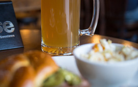 Pourhouse Bar & Grill